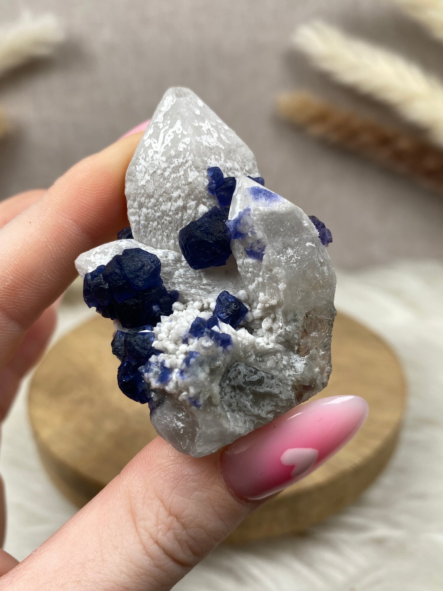 Blaubeer Fluorit auf Quarz (4)