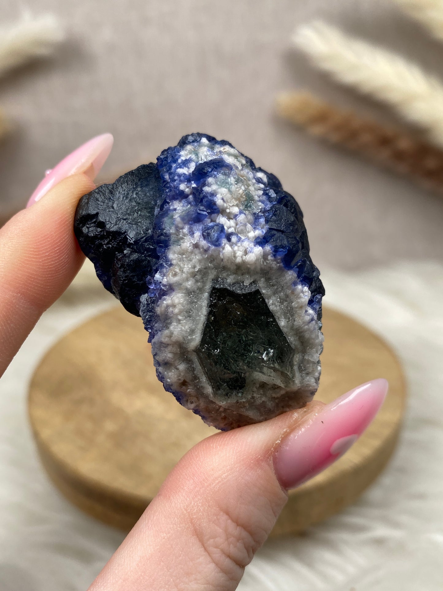 Blaubeer Fluorit auf Quarz (5)