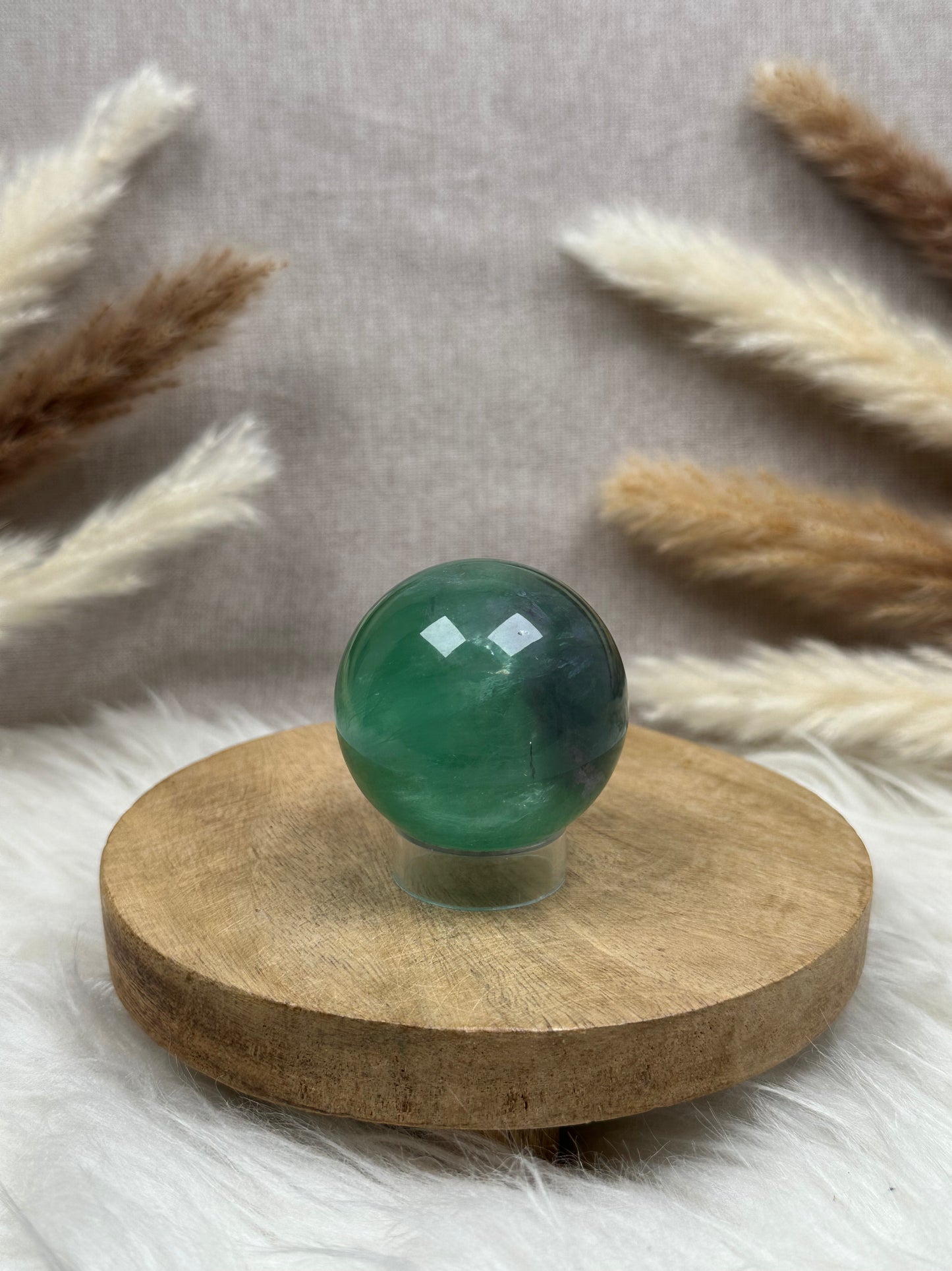 Dunkelgrüne Fluorit Kugel (2)