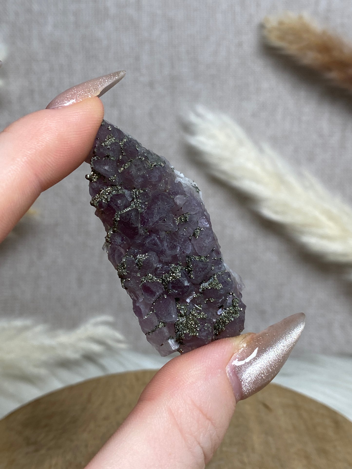 Amethyst mit Pyrit Cluster (3)