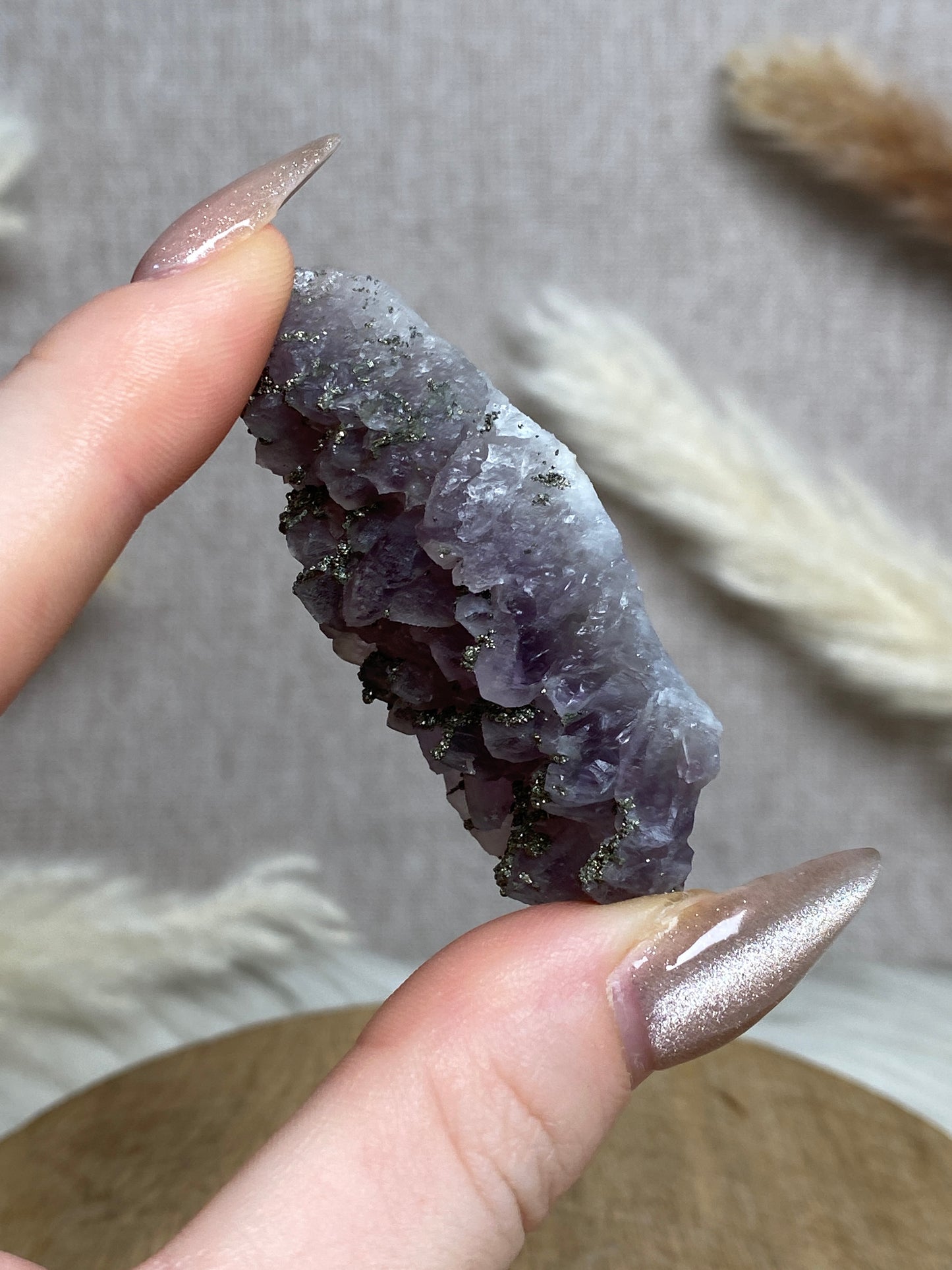 Amethyst mit Pyrit Cluster (3)