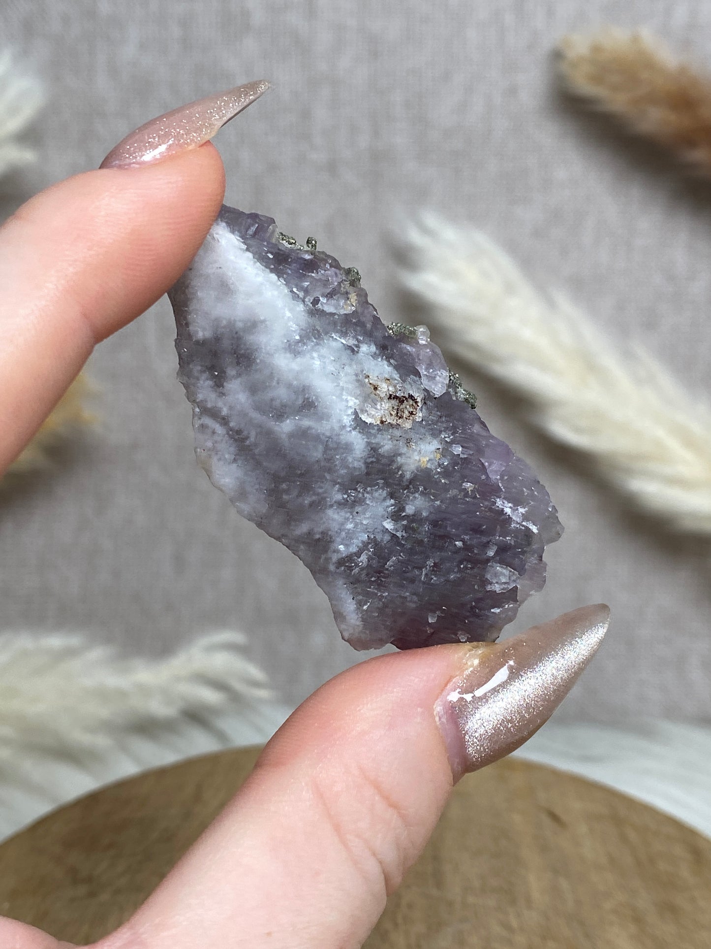 Amethyst mit Pyrit Cluster (3)