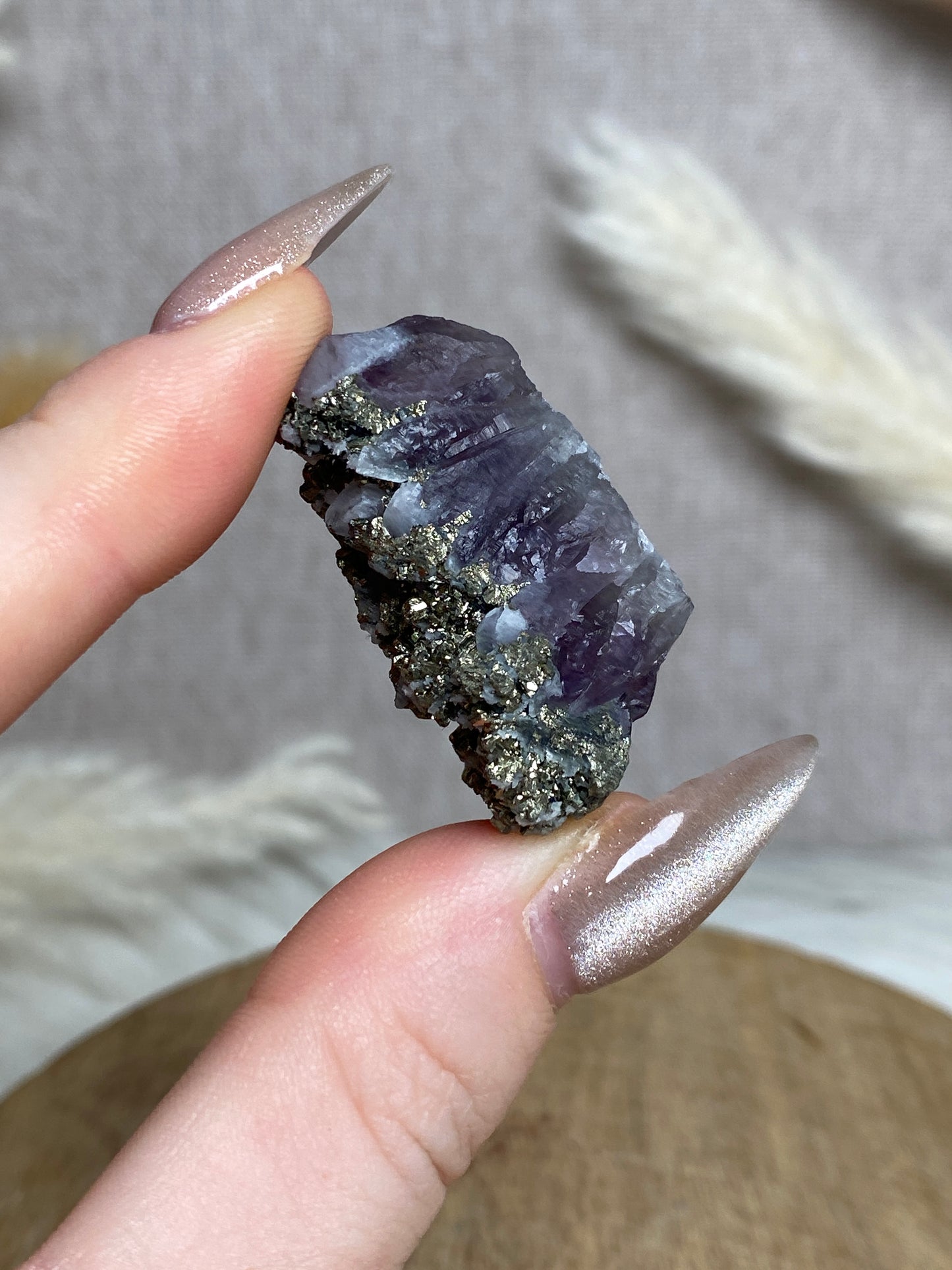 Amethyst mit Pyrit Cluster (5)