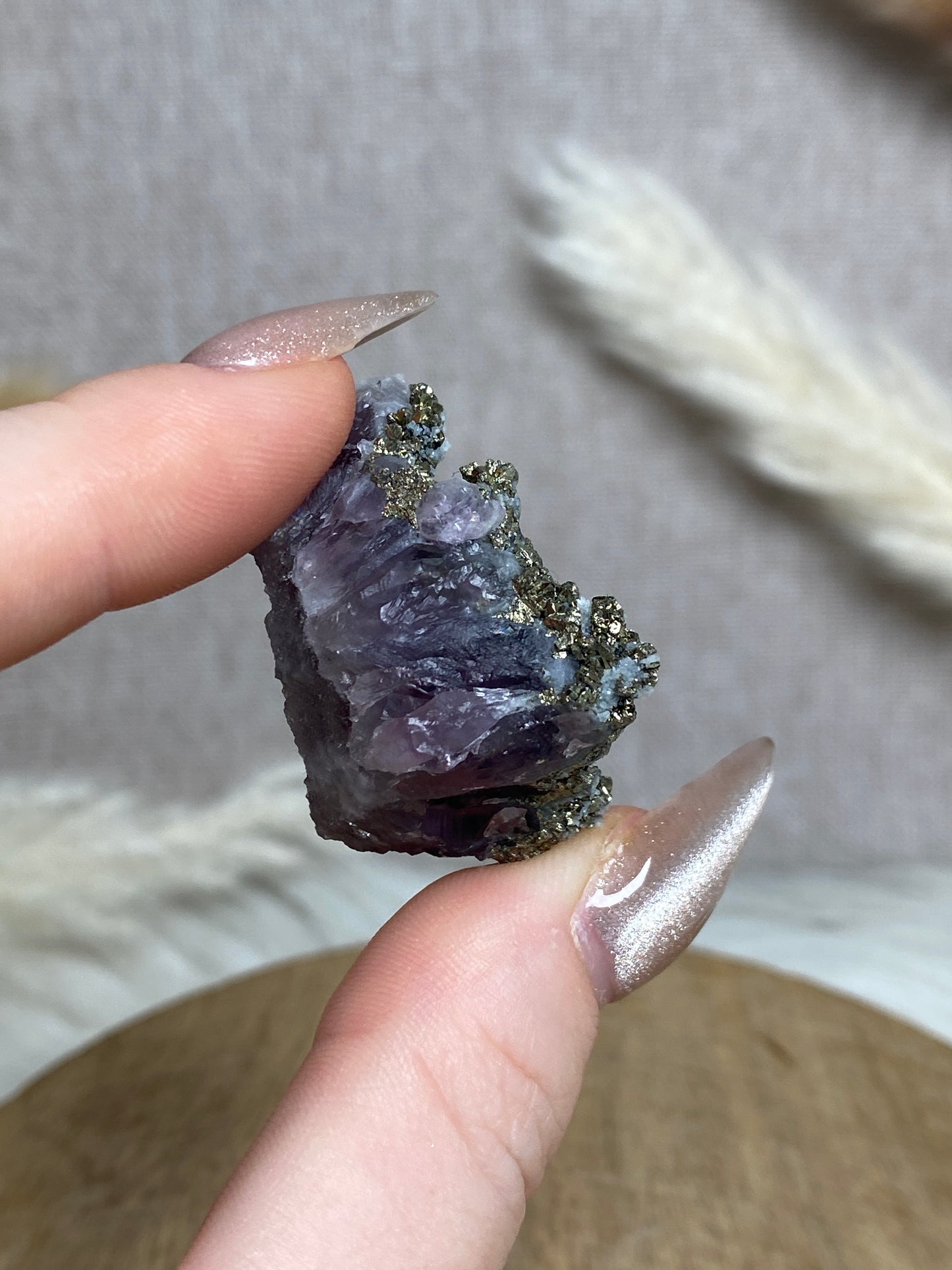 Amethyst mit Pyrit Cluster (5)