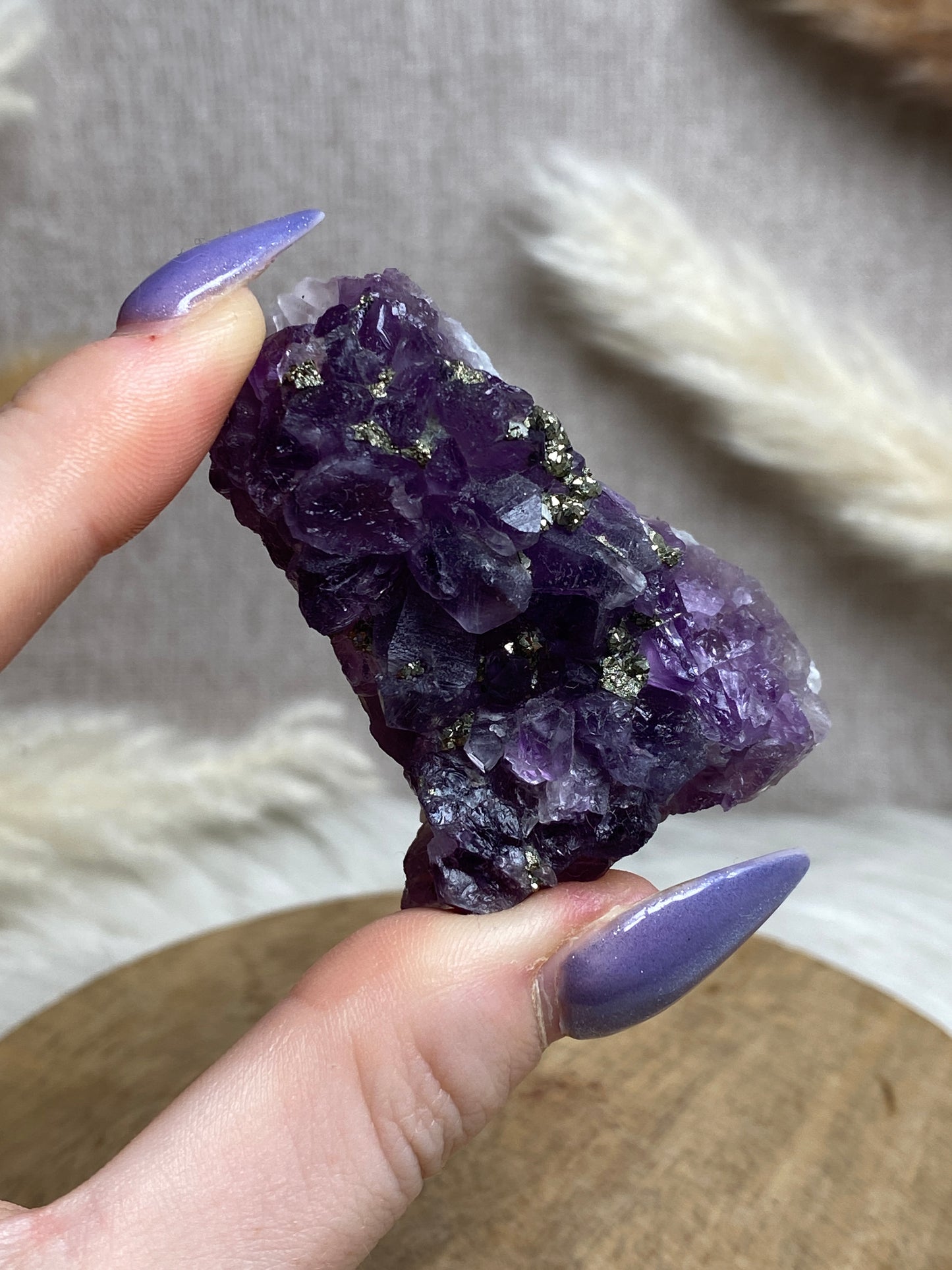 Amethyst mit Pyrit Cluster (11)