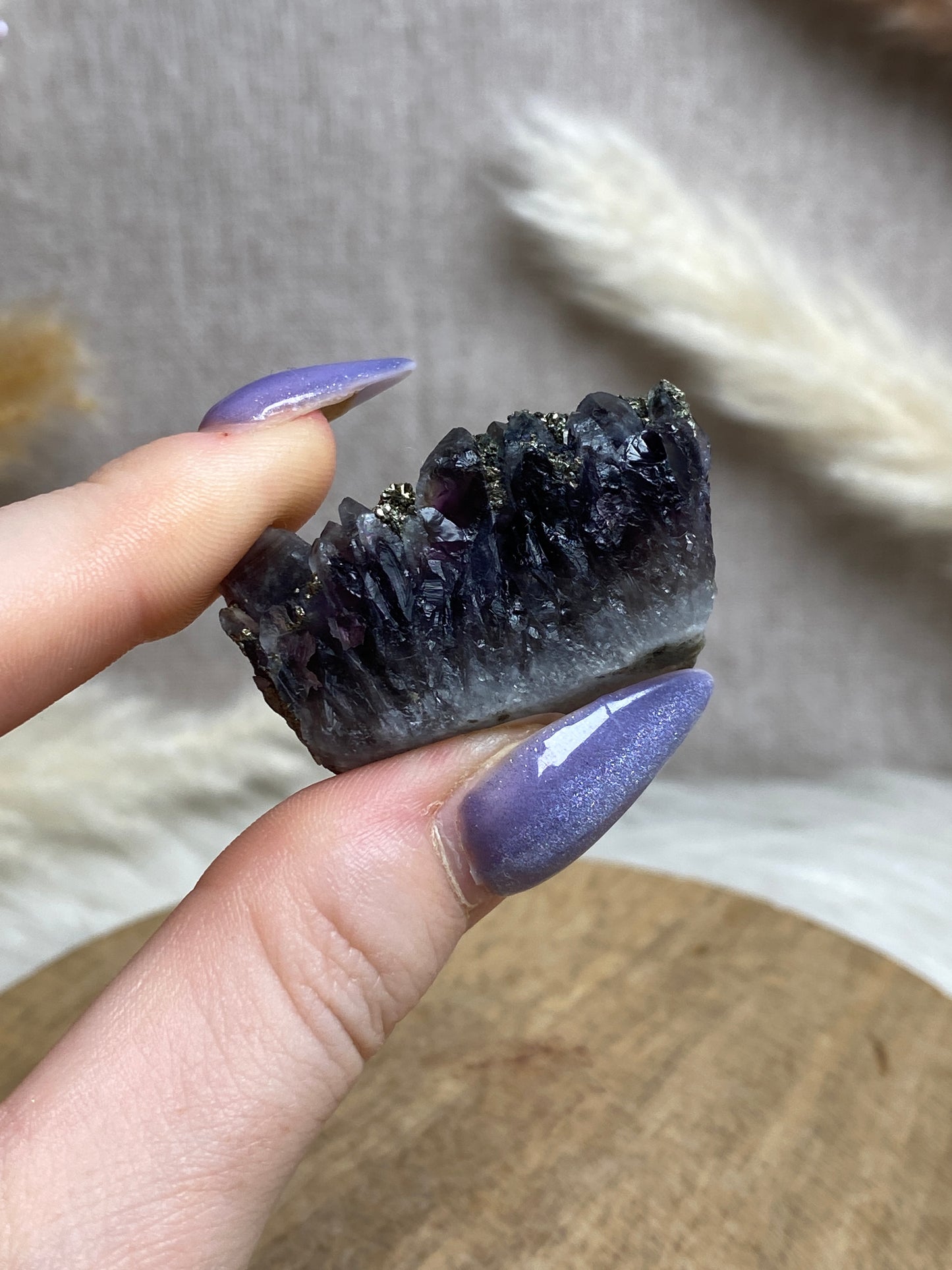 Amethyst mit Pyrit Cluster (12)