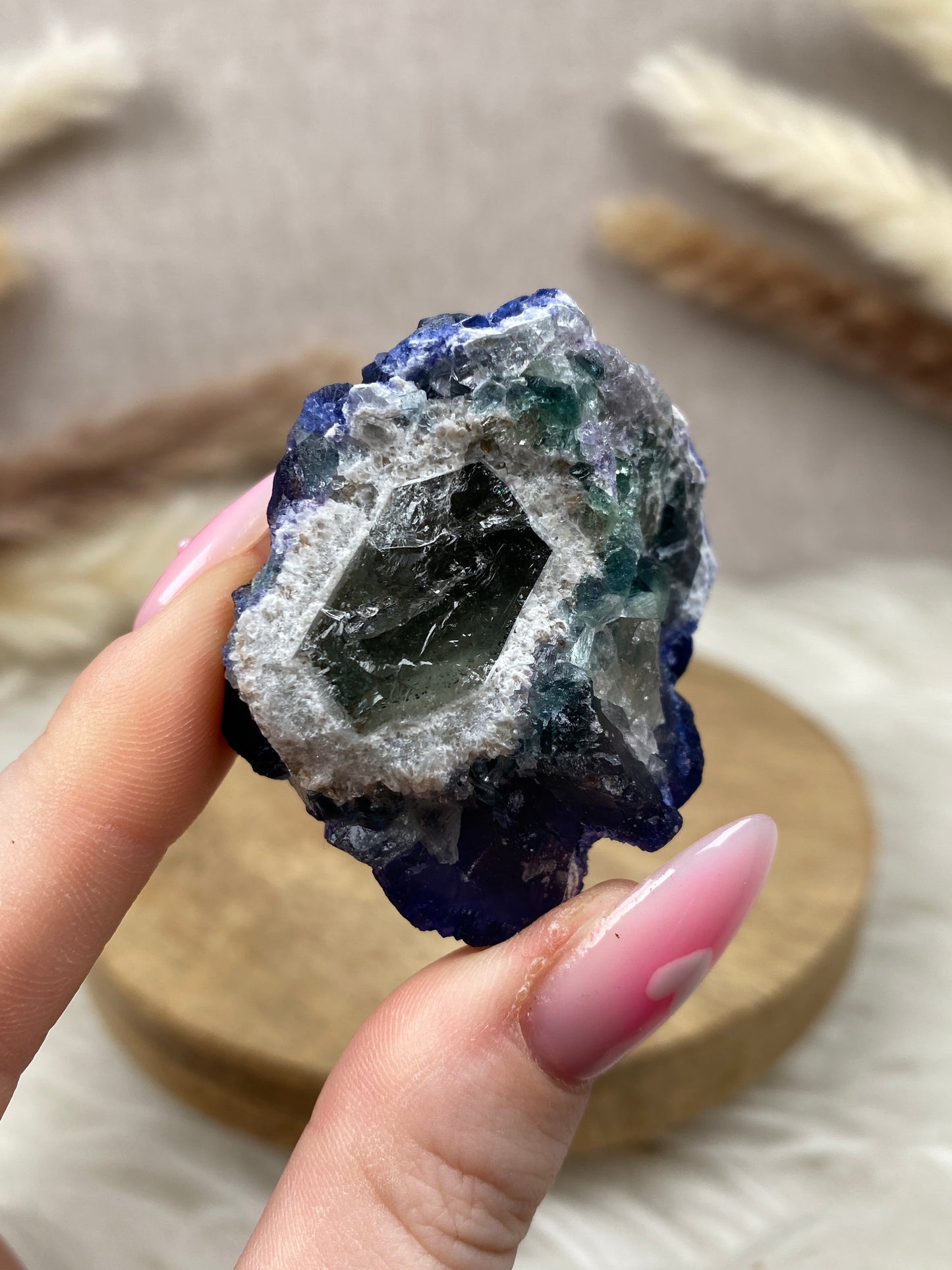 Blaubeer Fluorit auf Quarz (9)