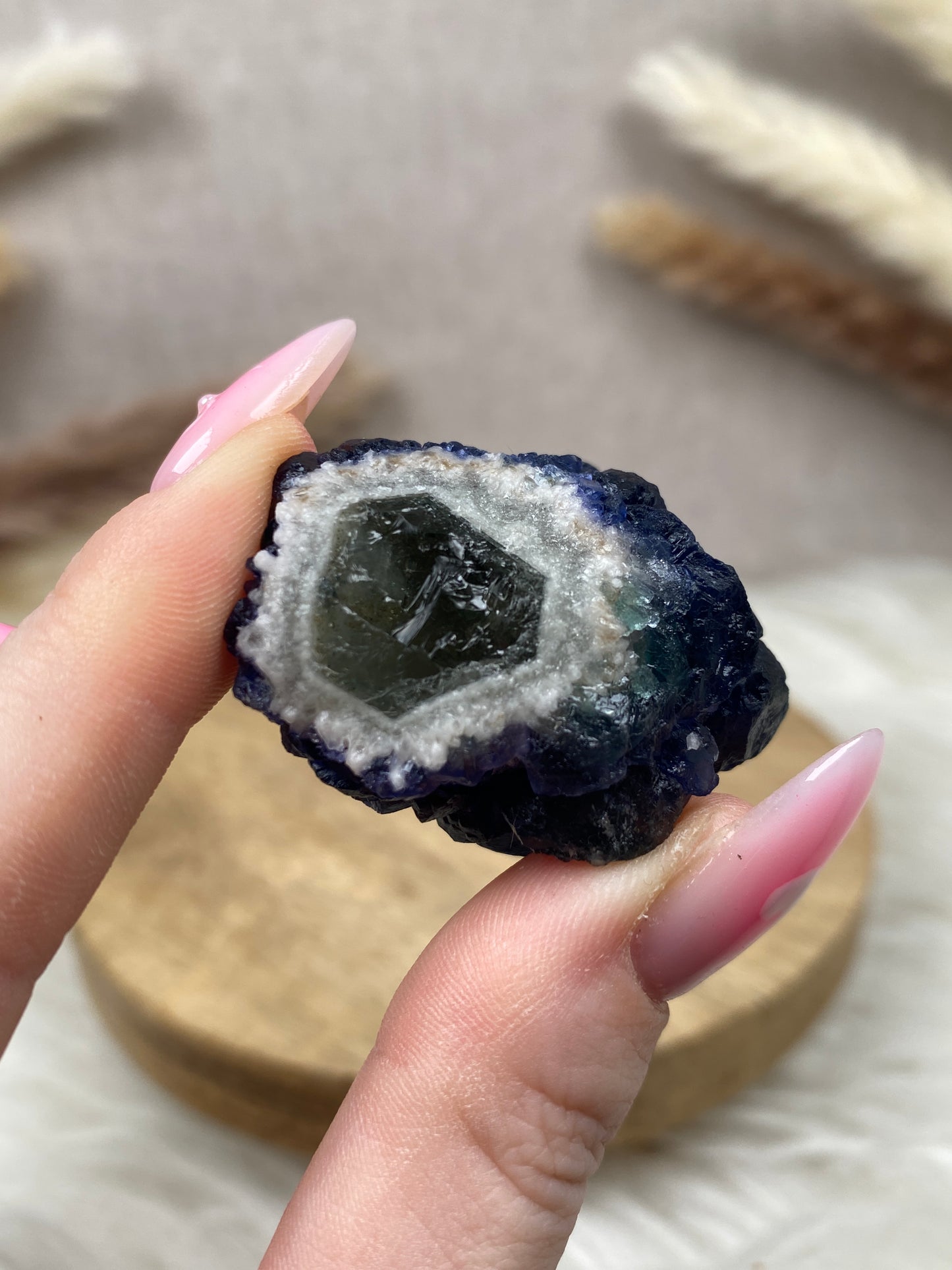 Blaubeer Fluorit auf Quarz (10)