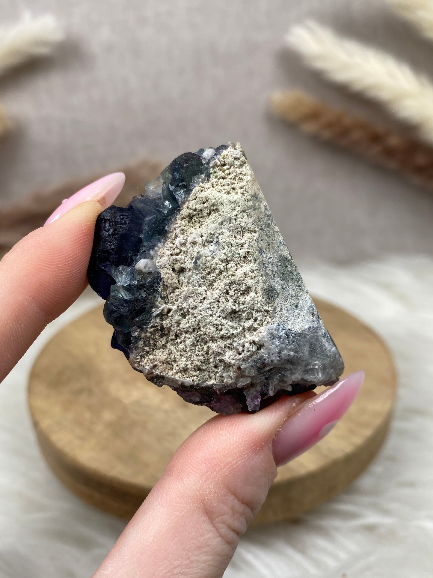 Blaubeer Fluorit auf Quarz (12)