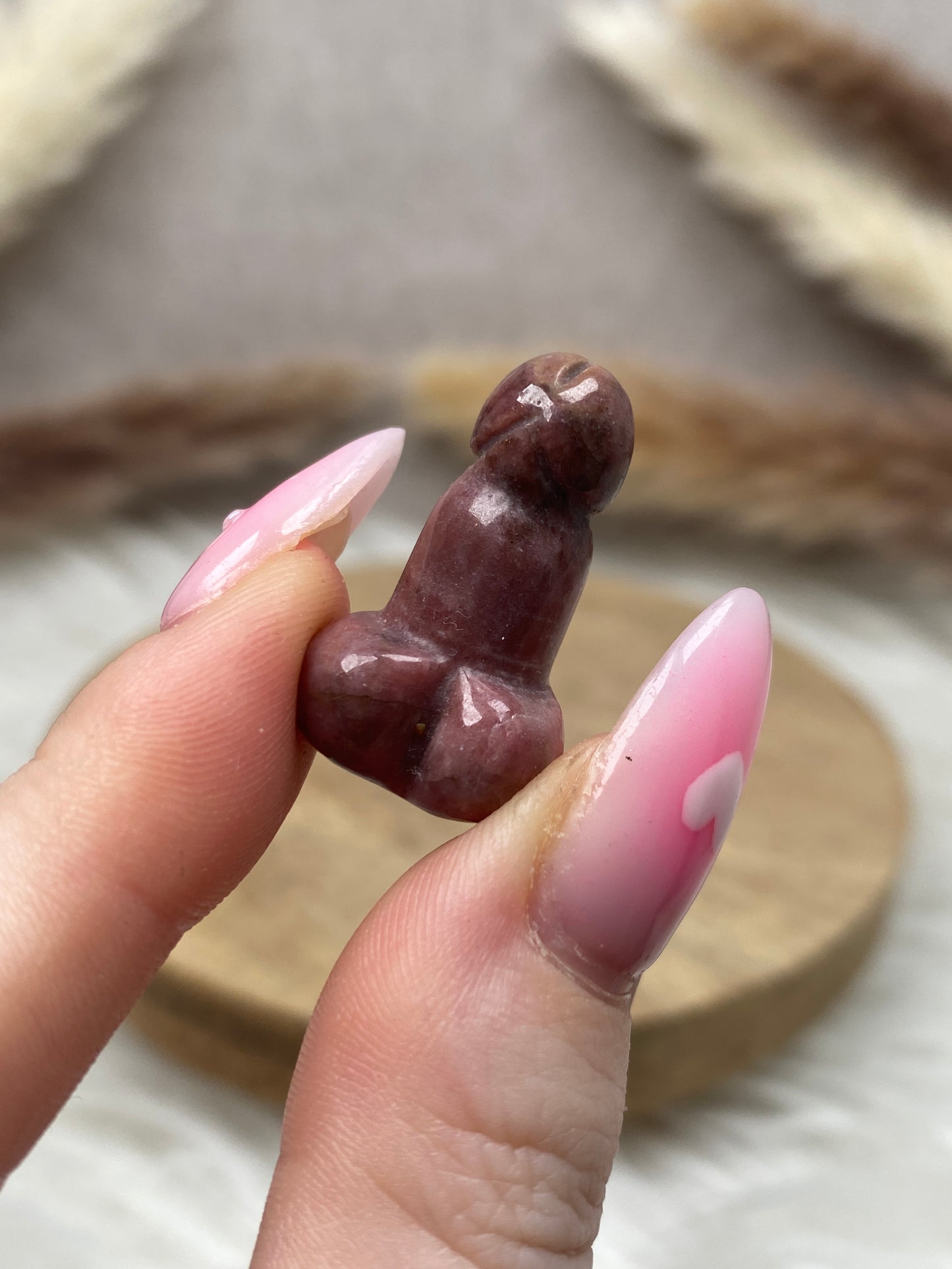 Kleine Phallus Carvings