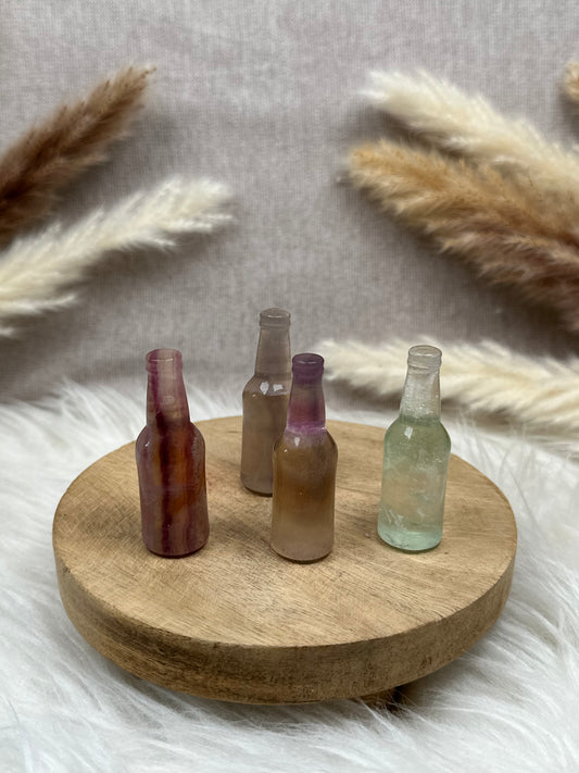 Bunte Fluorit Flaschen Carvings