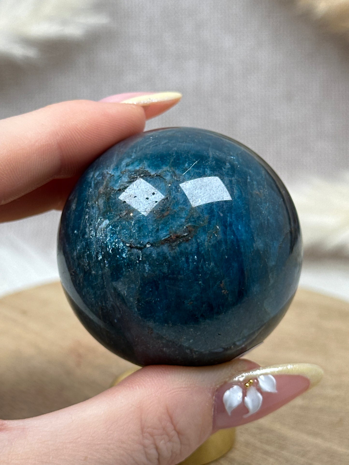Blaue Apatit Kugel (4)