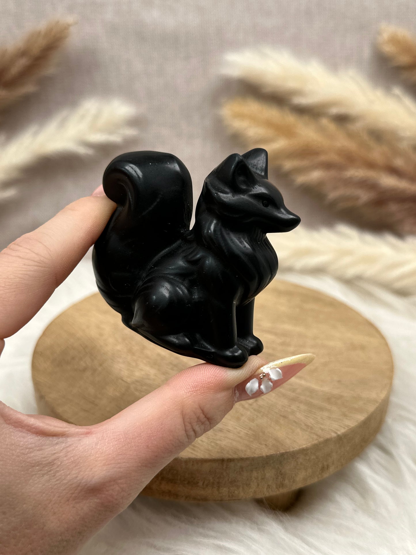 Obsidian Fuchs Carvings
