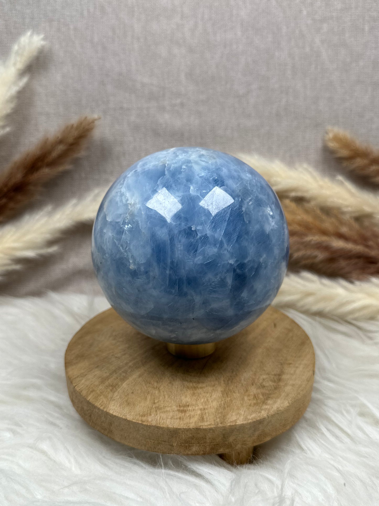 Große blaue Calcit Kugel (1)