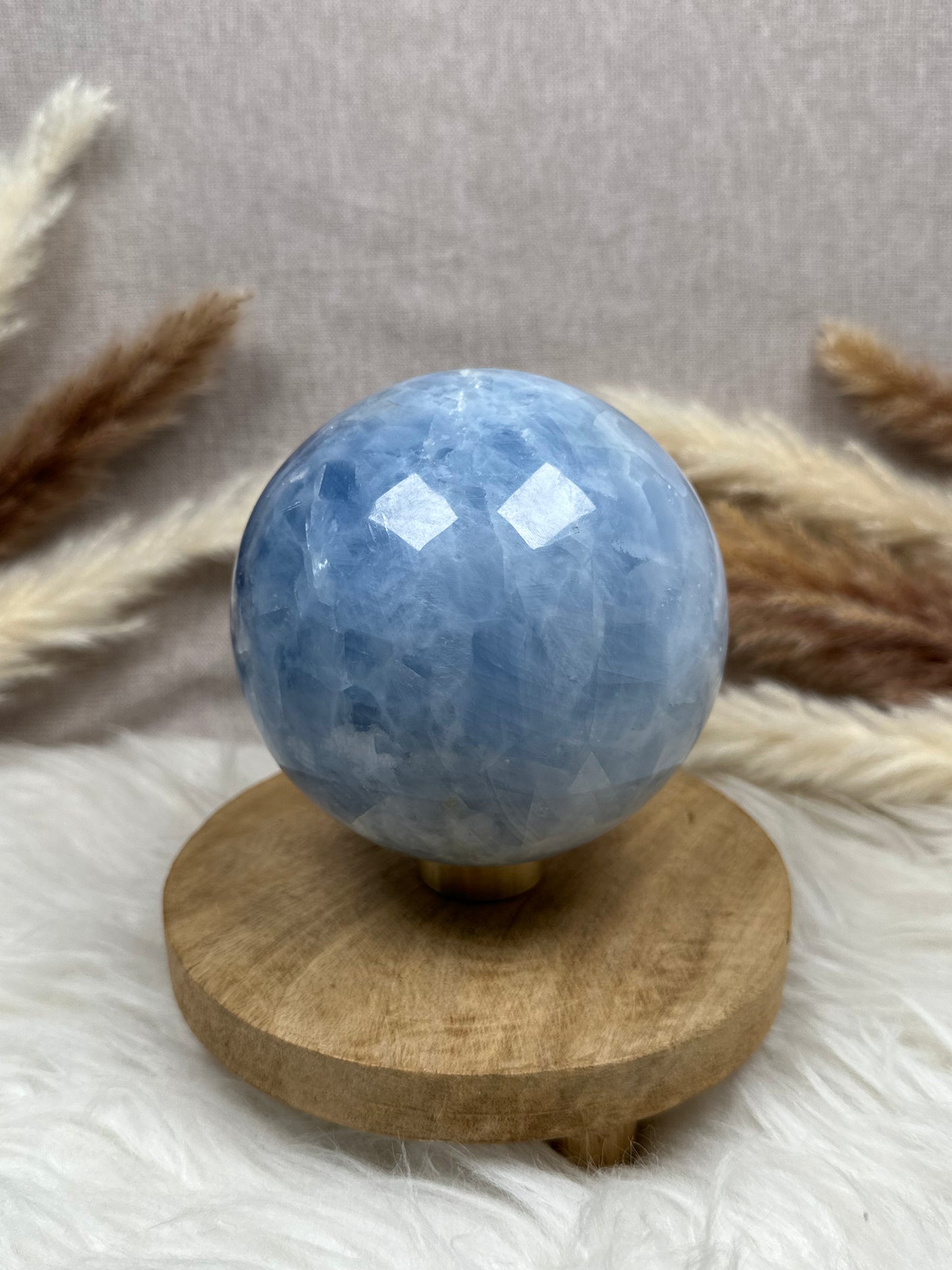 Große blaue Calcit Kugel (1)