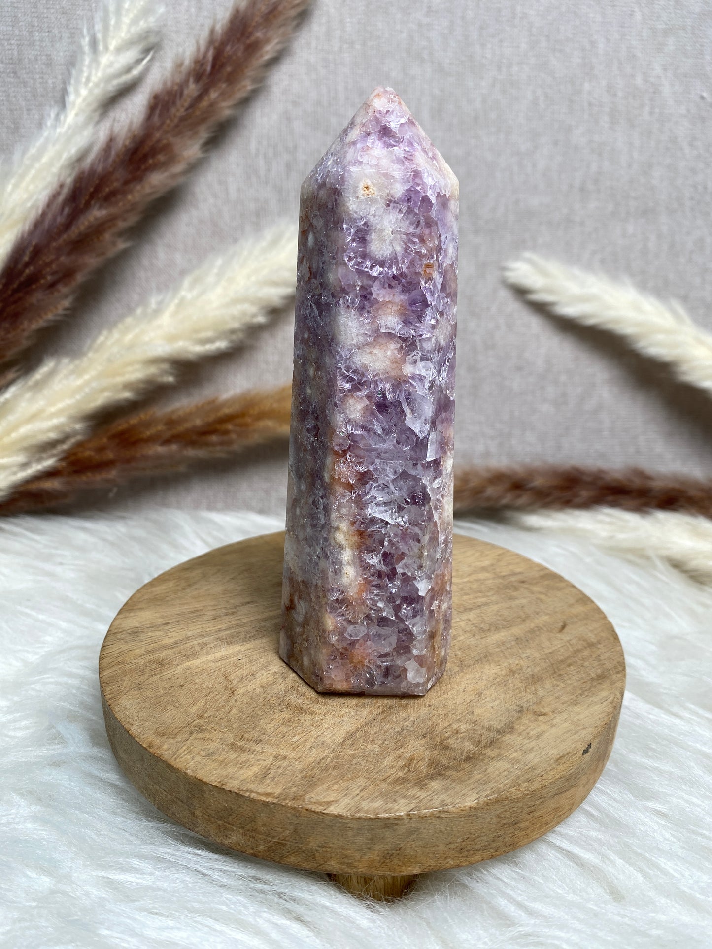 Pink Amethyst mit Amethyst Turm (B-Ware)